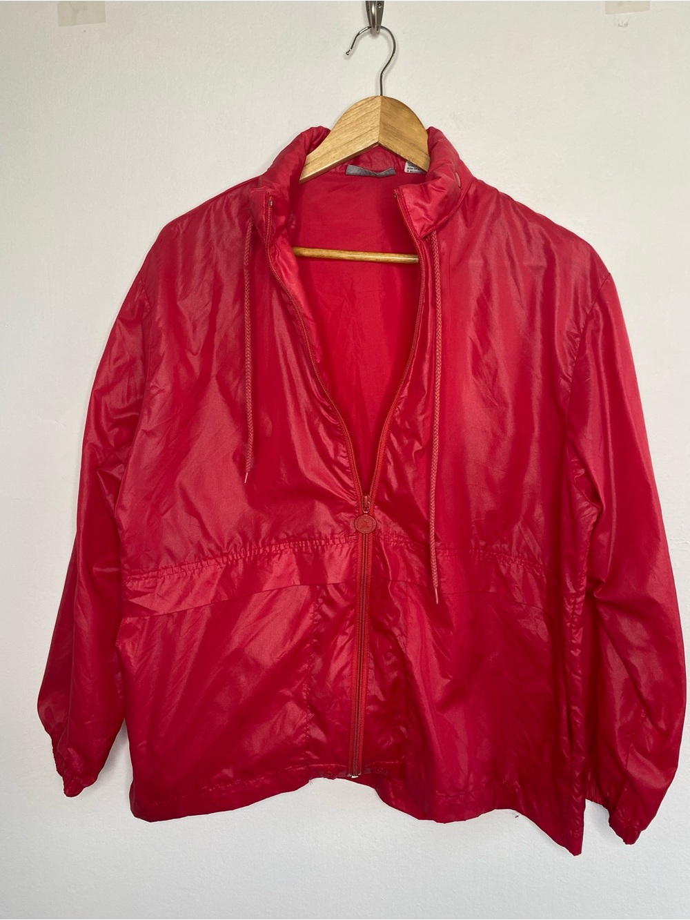 White stag Vintage Windbreaker Rain Jacket Size Medium unisex hidden hood